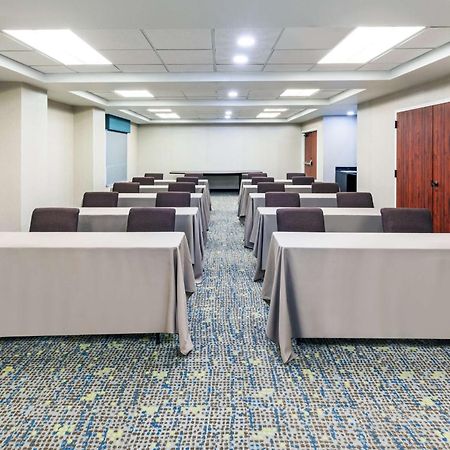 Hampton Inn & Suites Tulsa-Woodland Hills Eksteriør billede