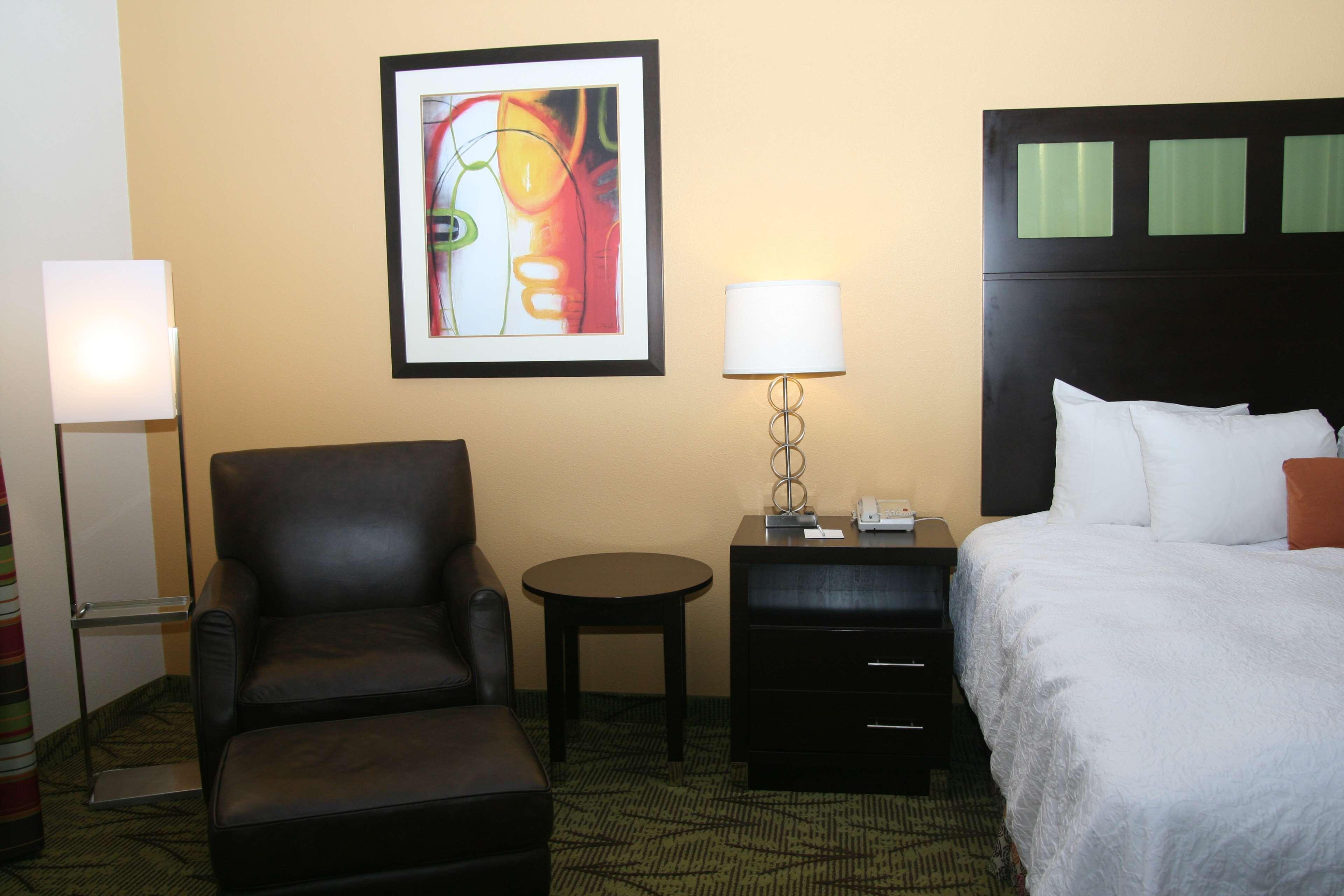 Hampton Inn & Suites Tulsa-Woodland Hills Værelse billede