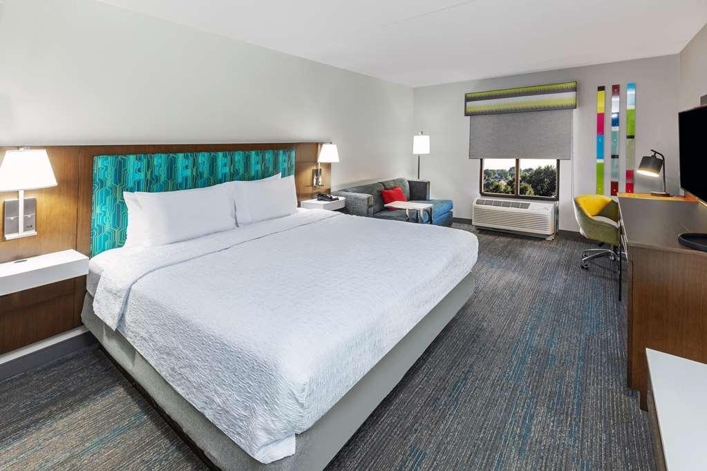 Hampton Inn & Suites Tulsa-Woodland Hills Værelse billede