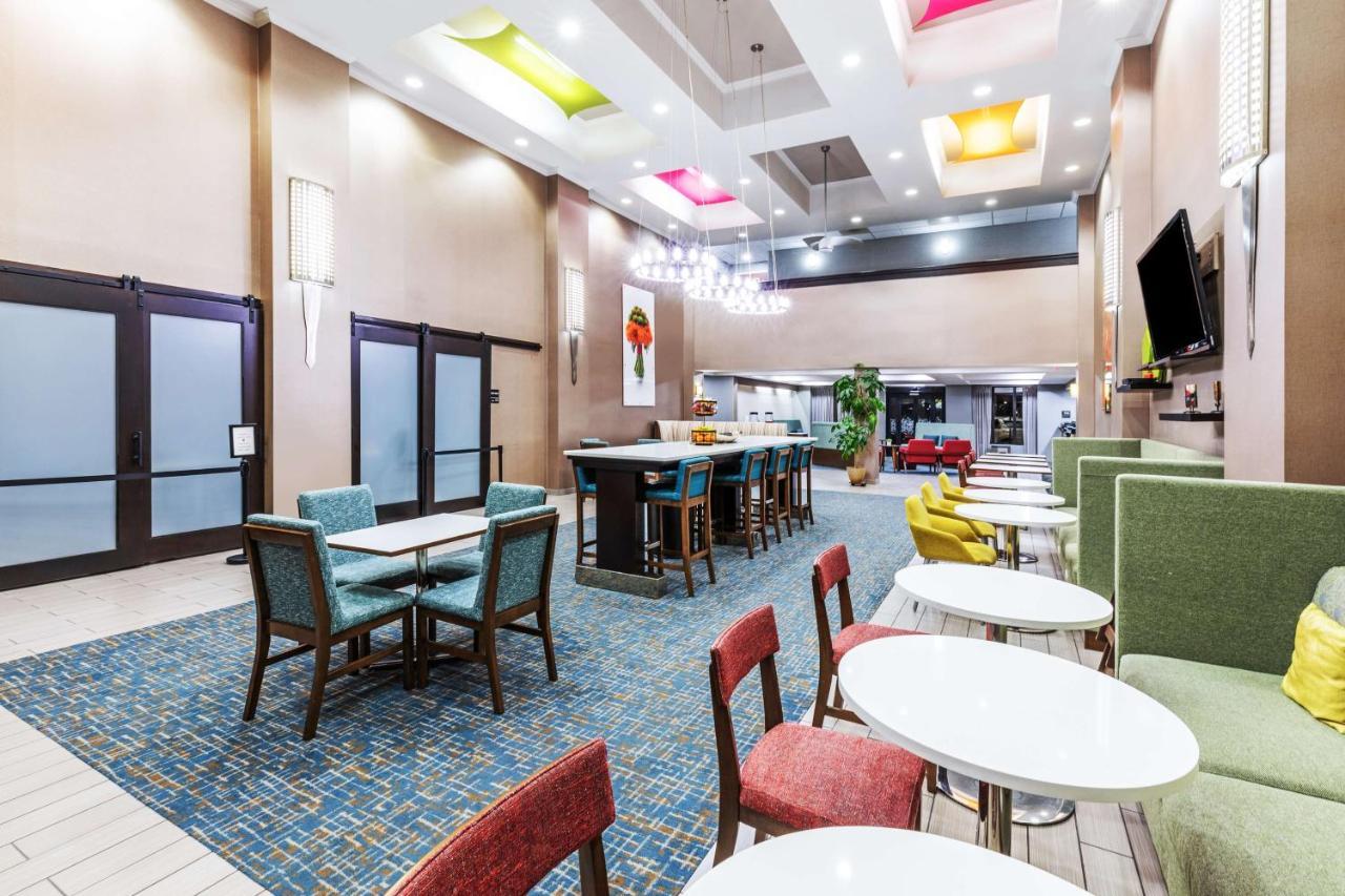 Hampton Inn & Suites Tulsa-Woodland Hills Eksteriør billede
