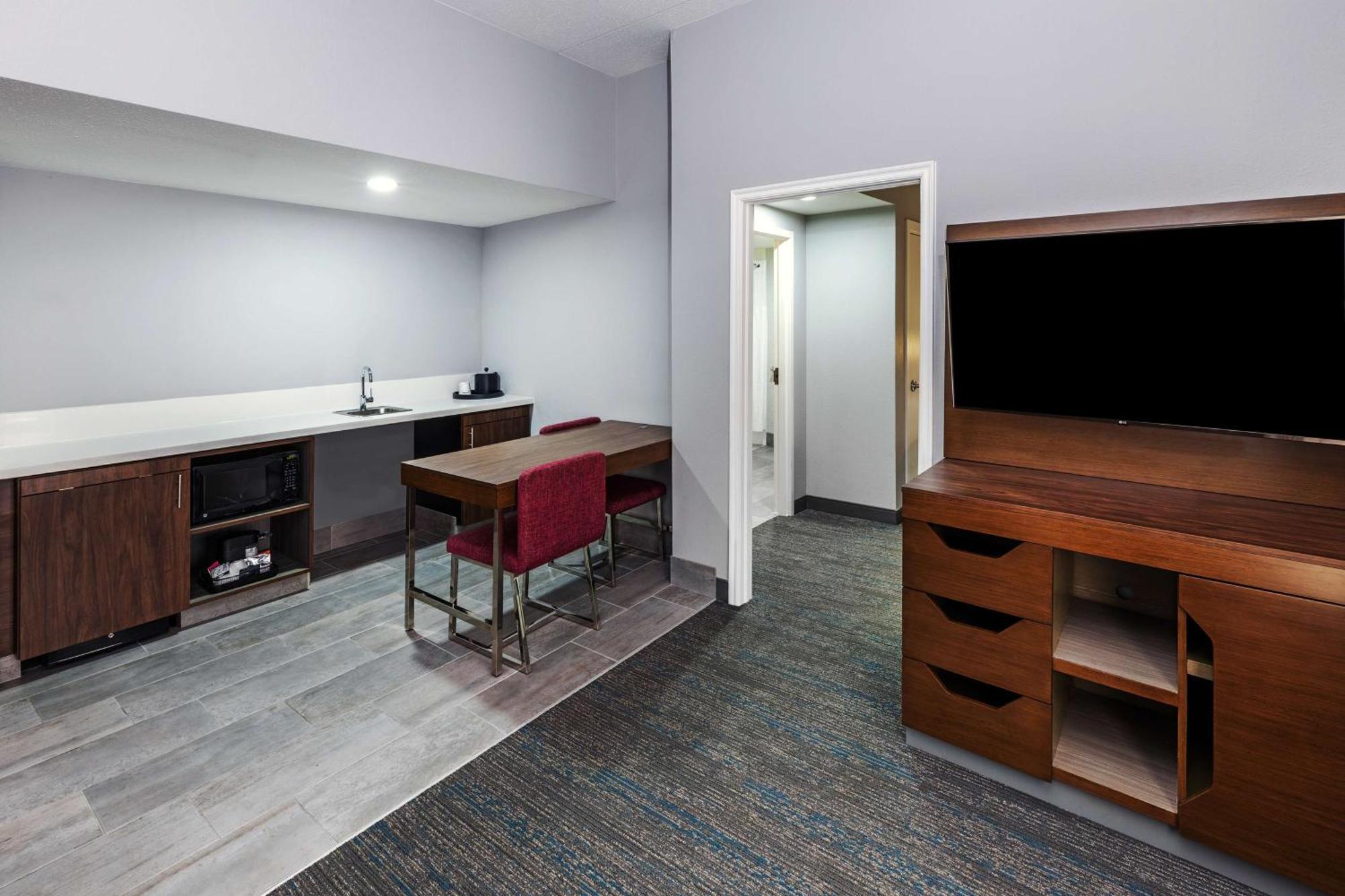 Hampton Inn & Suites Tulsa-Woodland Hills Eksteriør billede